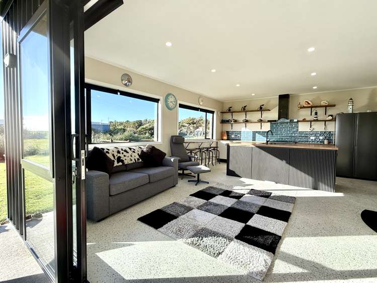 9 Surrey Street Orepuki_11