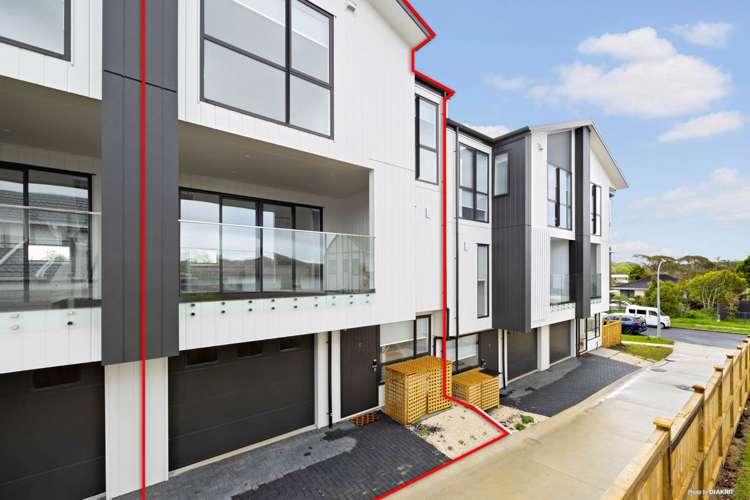 LOT 1, 24 Tomintoul Place Highland Park_2