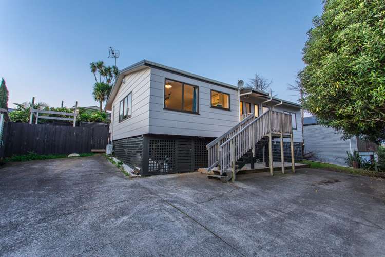 2/45 Taioma Crescent Te Atatu Peninsula_16