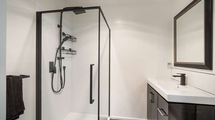 15 Strathmore Gardens Burwood_14