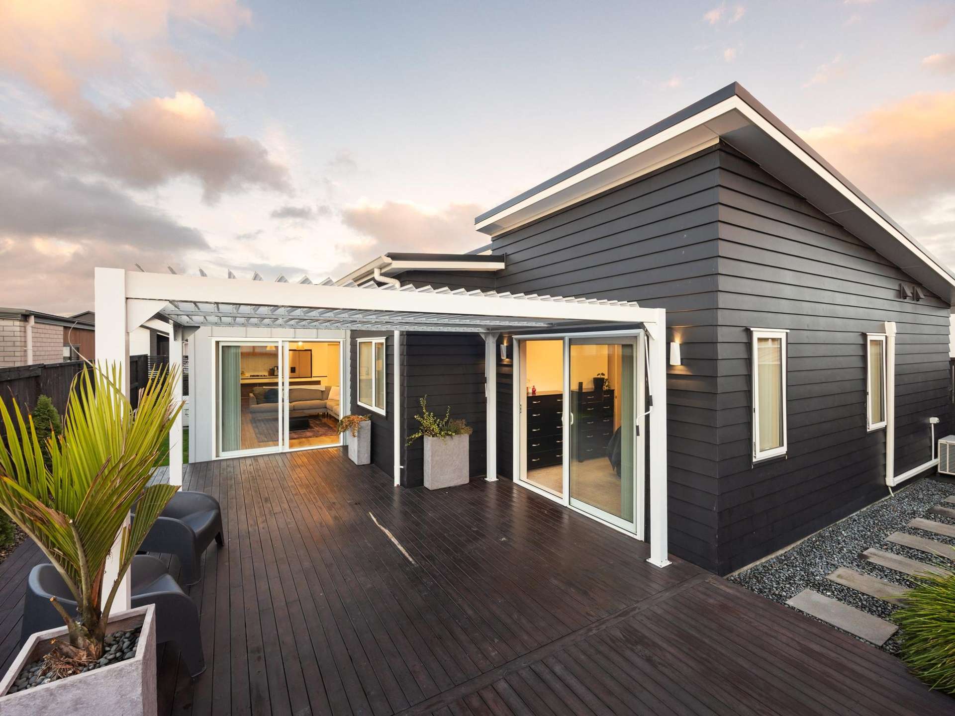 42 Trewern Avenue Chartwell_0