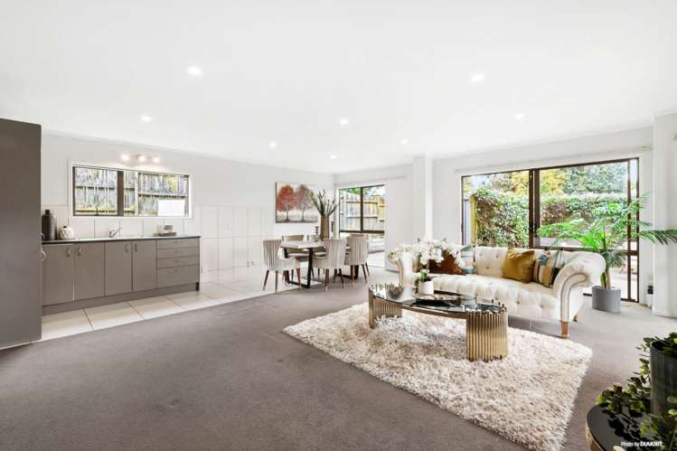 10 Acland Place Botany Downs_5