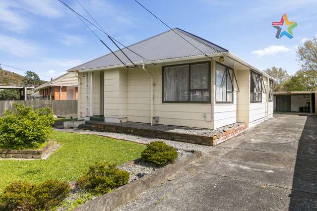 195 Waddington Drive Naenae_1