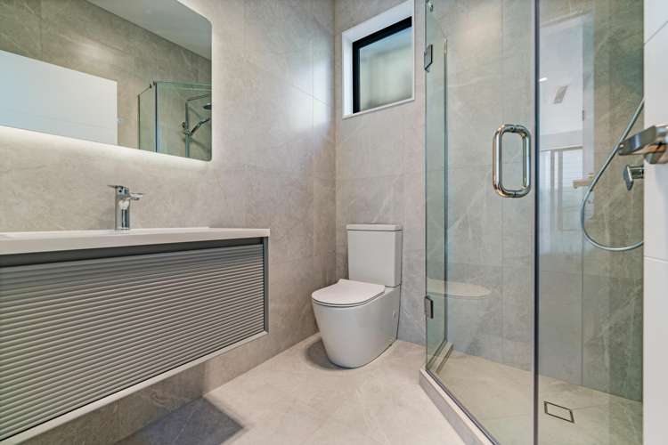 36 Whakairo Crescent Gulf Harbour_16