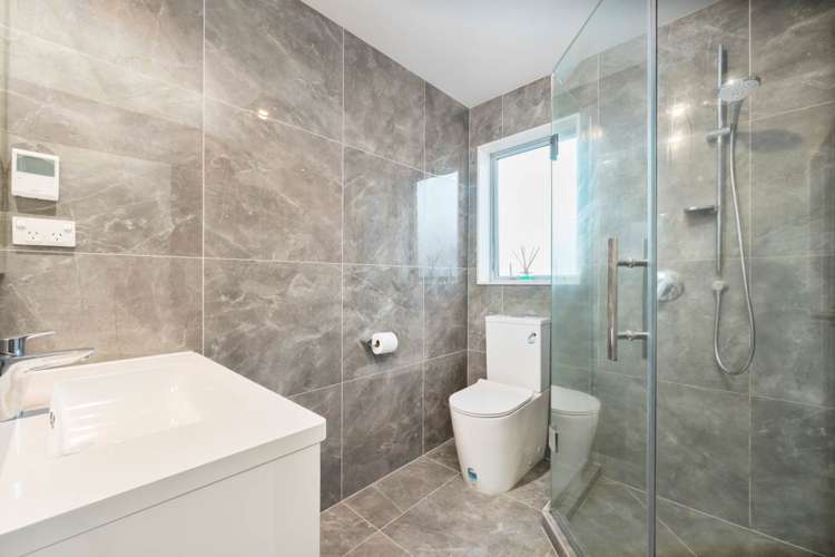 32 Thomas Rielly Avenue Hobsonville_26