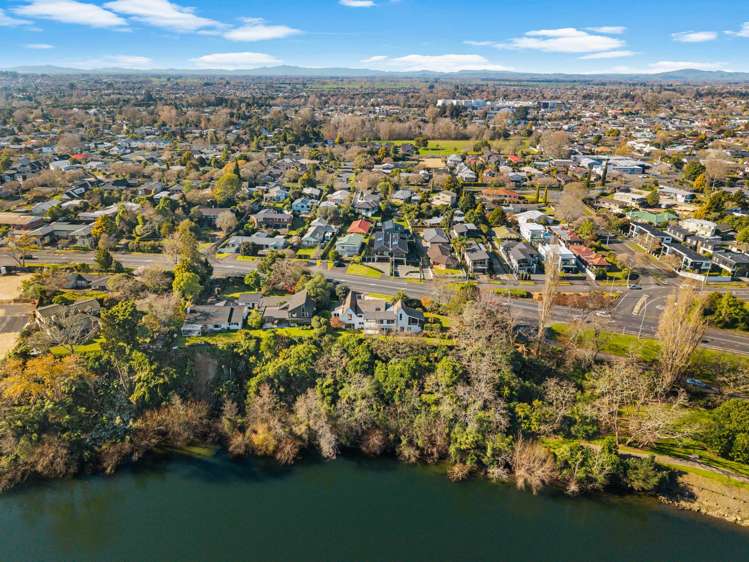 913 River Road Queenwood_43