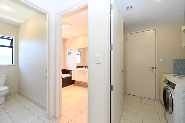 7 Milford Place Poraiti_16