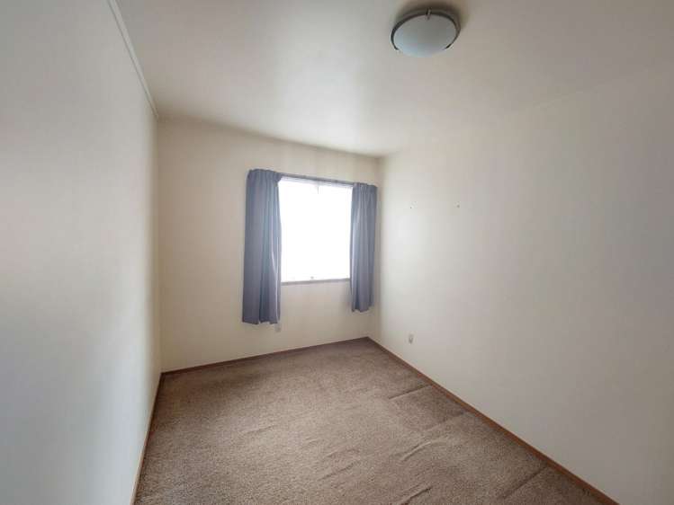 8 Beach Road Mellons Bay_8