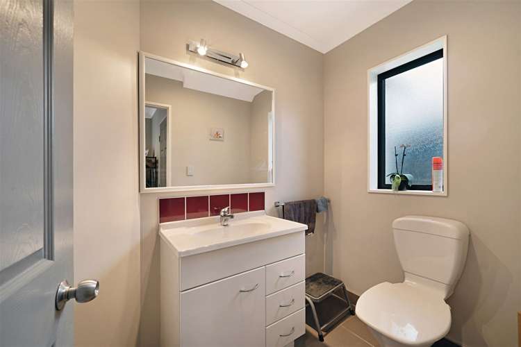 1/271 Sturges Road Henderson_14