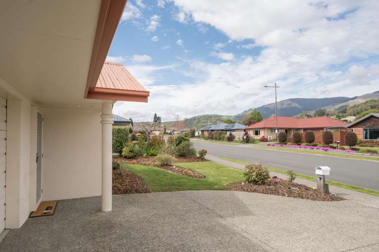 17 Covent Drive Stoke_21