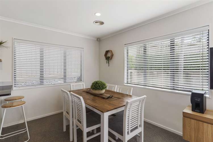 10a De Thiery Place Pakuranga Heights_11