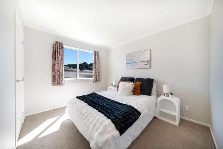 9 Ken Douglas Drive Aotea_11