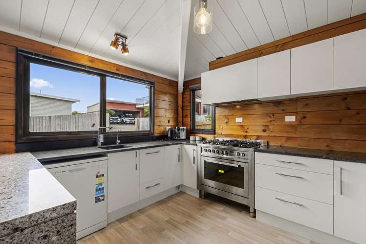 23 Cliff Street Raglan_14