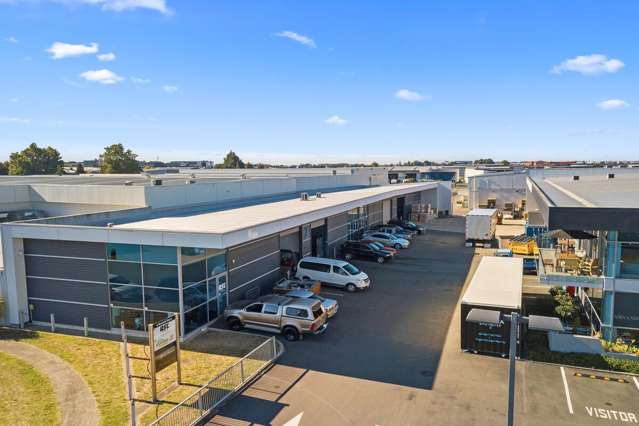 Unit 3, 2  Barnett Place Te Rapa_1