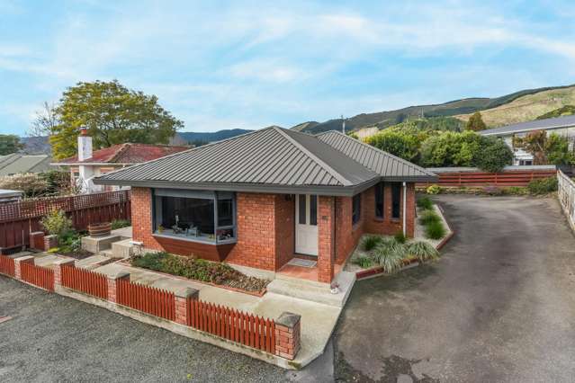 Easy Living in a Quiet Convenient Location