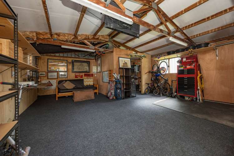 23 Lowtherhurst Road Massey_19