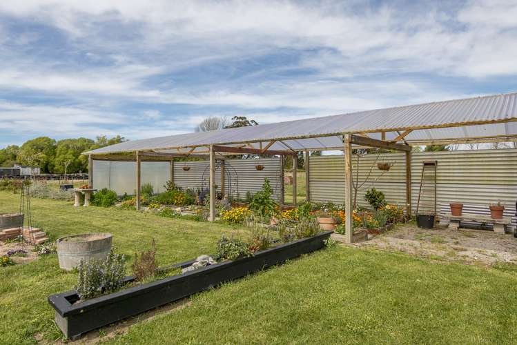 187 South Eyre Road Clarkville_16