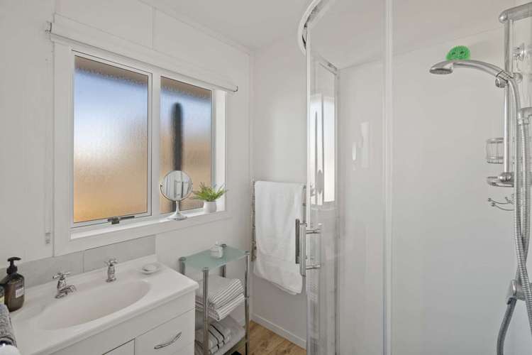 305 Lake Terrace Road Shirley_11