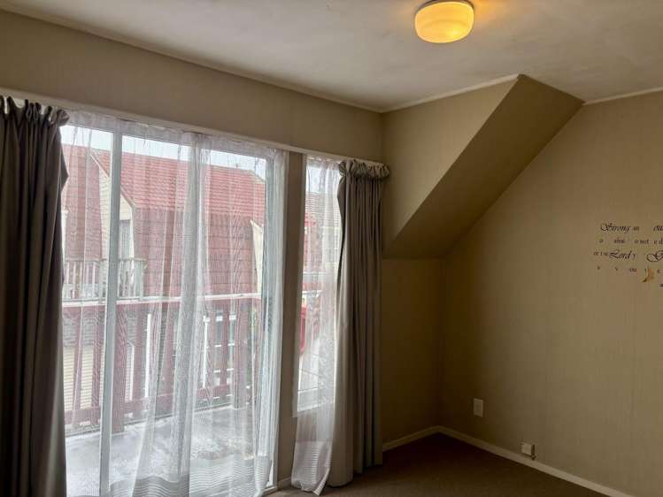 10/26 Witako Street 1269_7