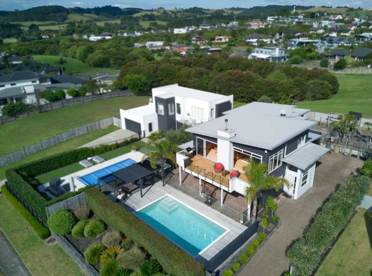 10 Columbia Crescent Beachlands_22