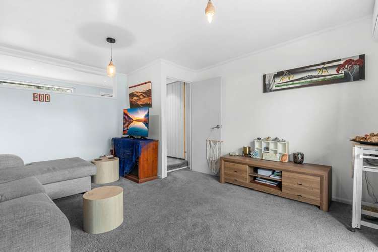 6 Shearwater Street One Tree Point_20