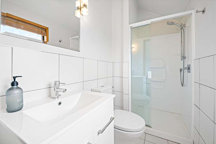 10 Francis Curtis Avenue Blockhouse Bay_19