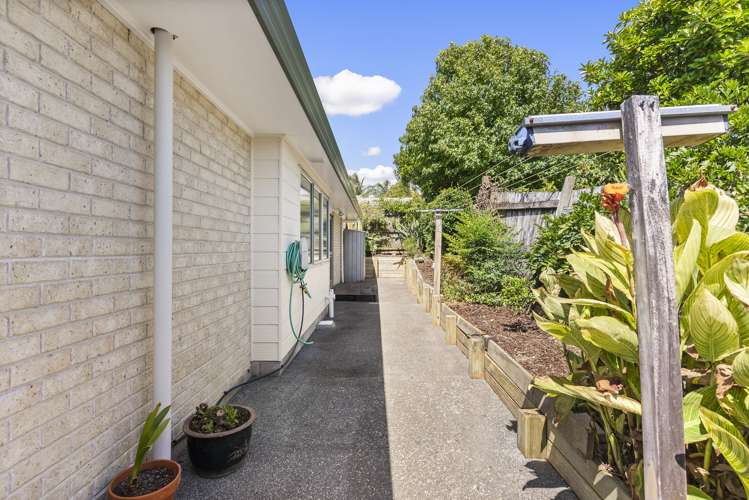 2/67 Andrew Road Howick_25