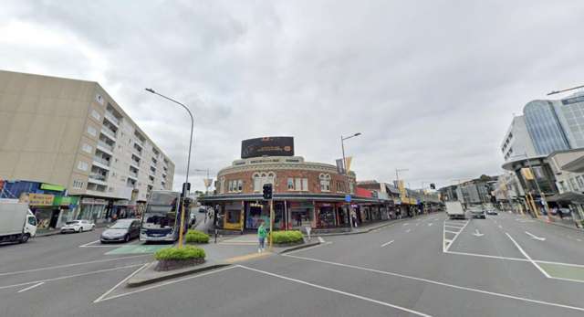 Retail for Lease &ndash; High Visibility on Broadway
