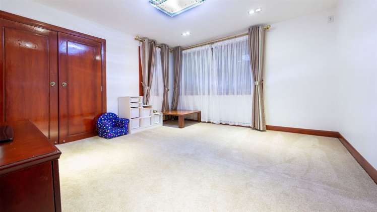 12 Fairhill Place Flat Bush_26