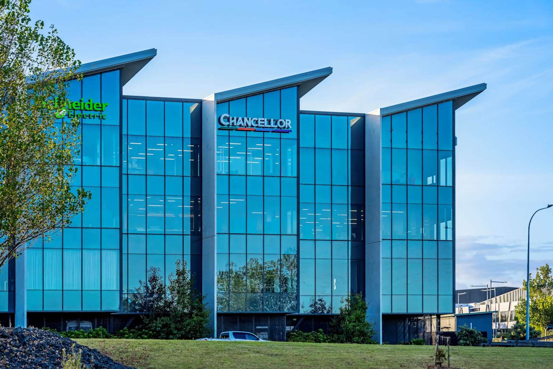 Building /64 Highbrook Drive East Tamaki_0