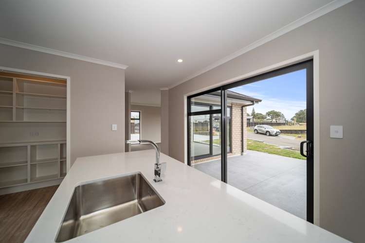 5 Oakmont Crescent Waiwhakaiho_4