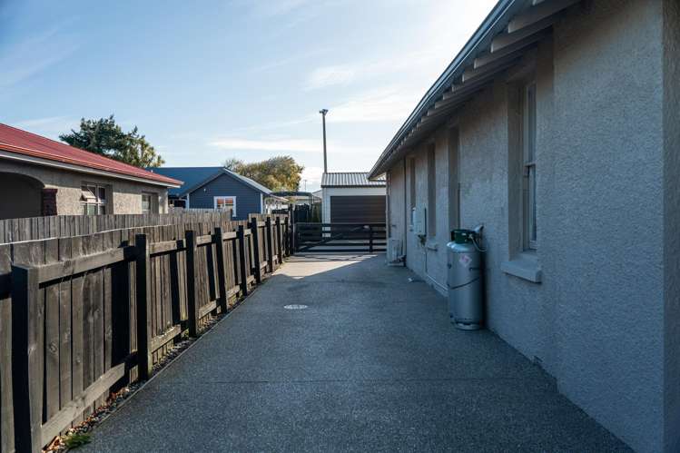 64 Louisa Street Gladstone_23