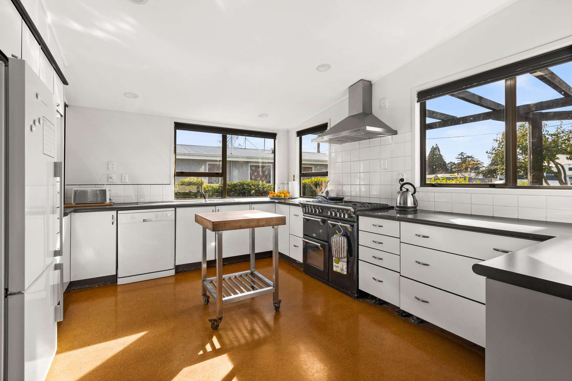 202 Caroline Place Mayfair_0