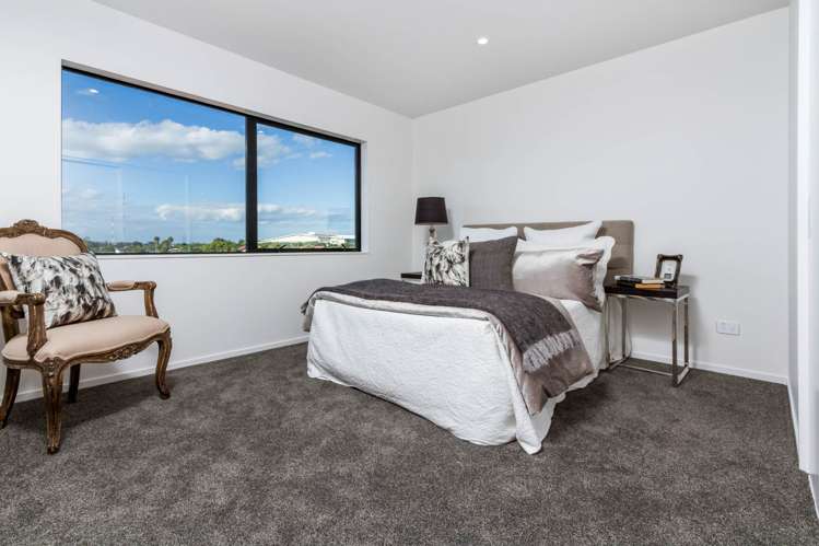 2/19 Kingdale Road Henderson_10