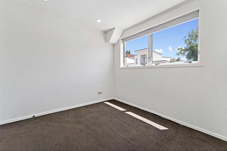 50/3 Wagener Place Mount Albert_17