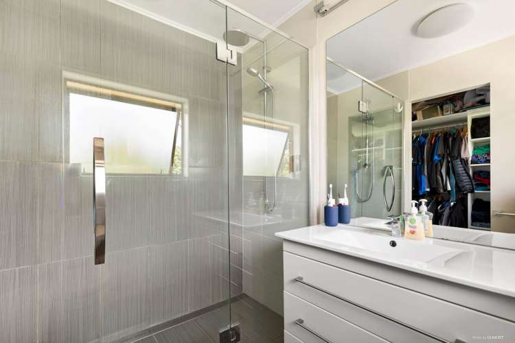 2/27 Rangitoto Terrace Milford_5