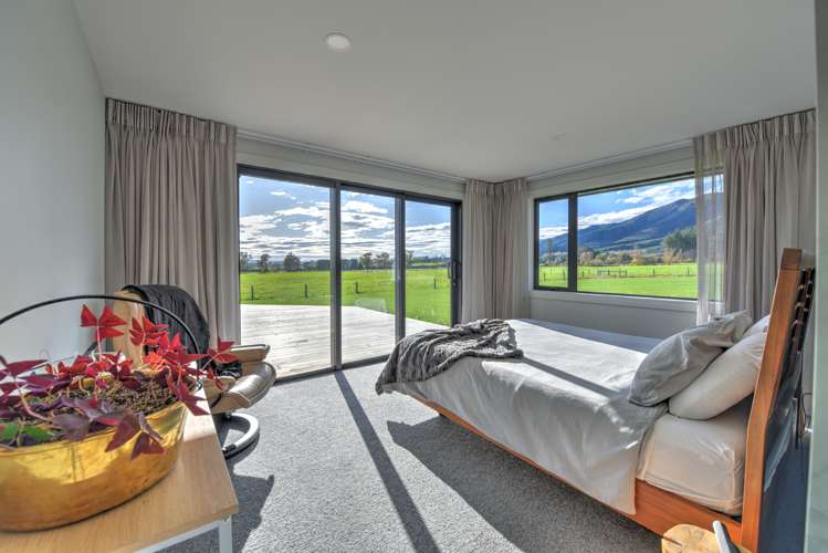 15 Cemetery Road Kuri Bush_19