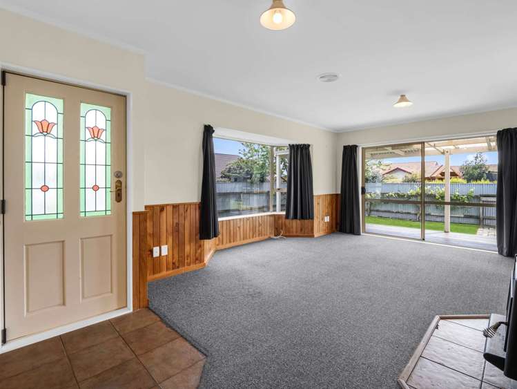 3 Kirkcaldie Grove Levin_12