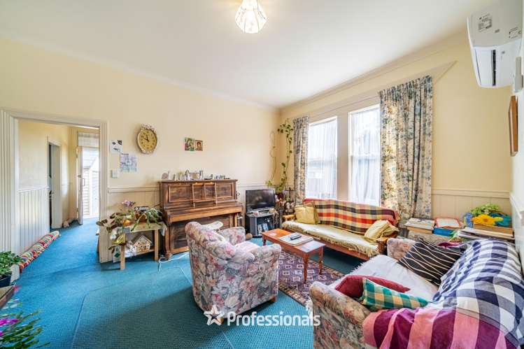 19 Grimsby Grove Wainuiomata_7