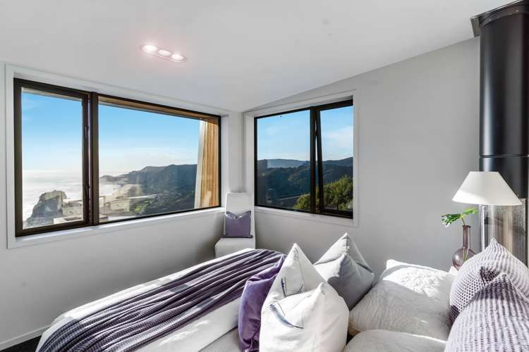 81 Piha Road Piha_19