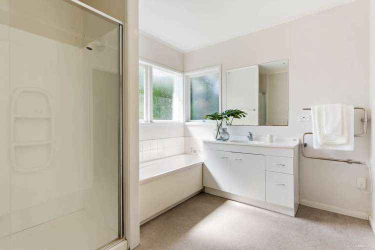 7 Chelsea View Drive Chatswood_13