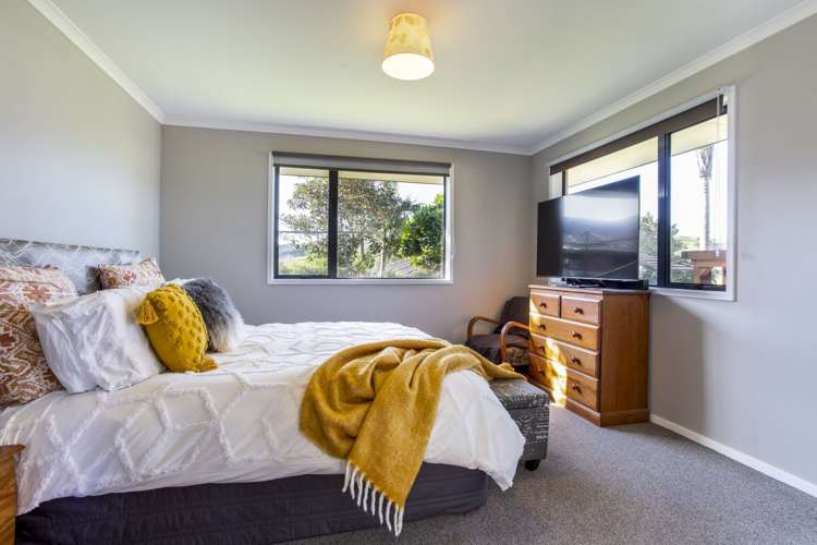 6 Amberly Rise Helensville_12