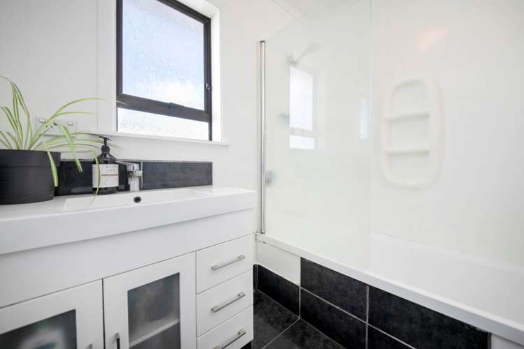 43 Beaumonts Way Manurewa_8