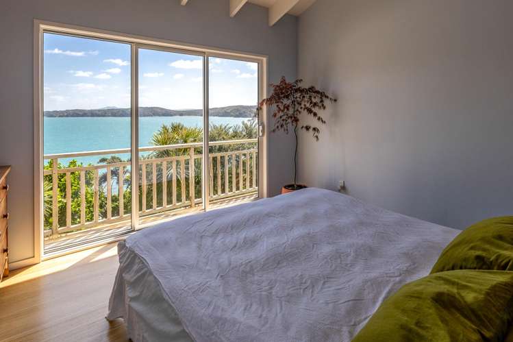 63 Kennedy Point Road Surfdale_12