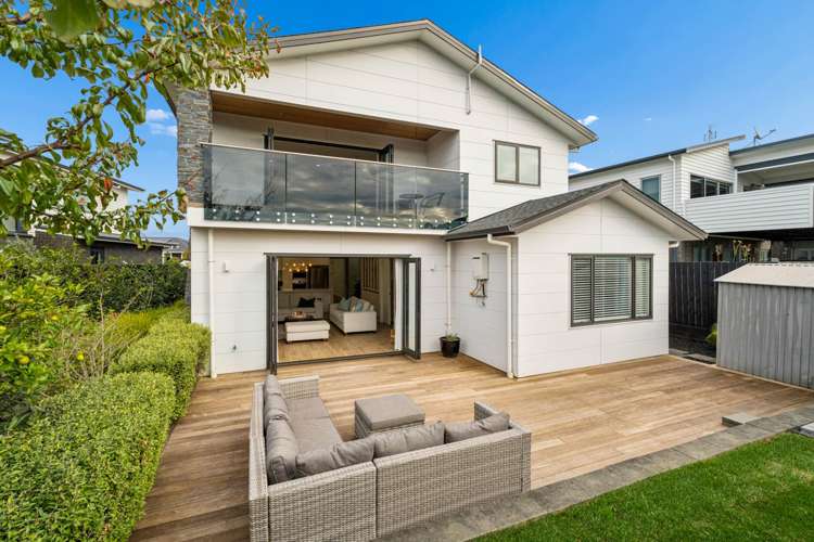 84 Intrepid Crescent Beachlands_0