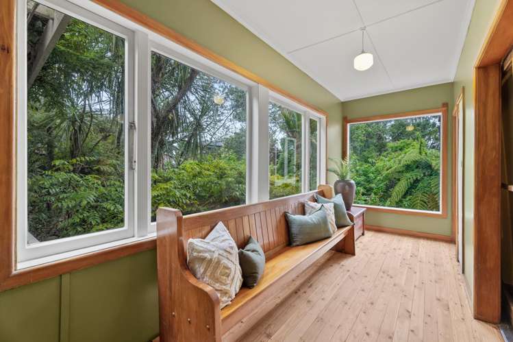 222 Godley Road Titirangi_9