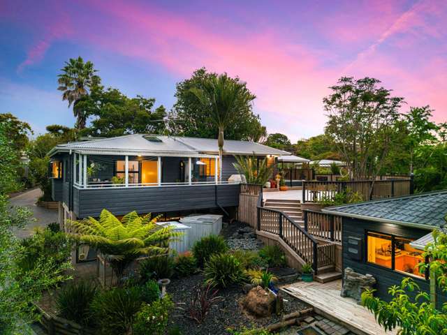 Dual Living Dream - Home & Income!