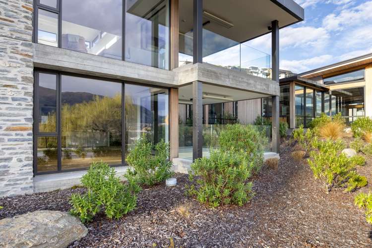 Apt 37 Marina Terrace Apartments, 65 Lakeside Road Wanaka_2