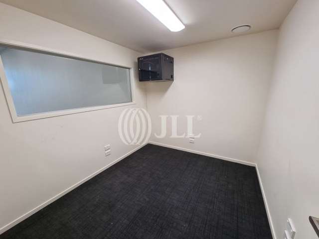 Part Ground Level/107 Harris Road East Tamaki_4