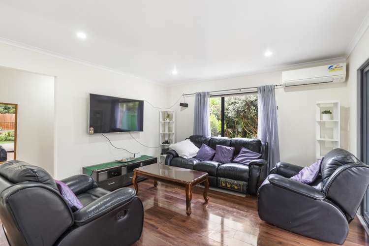 13 Pyramid Place Glen Eden_34